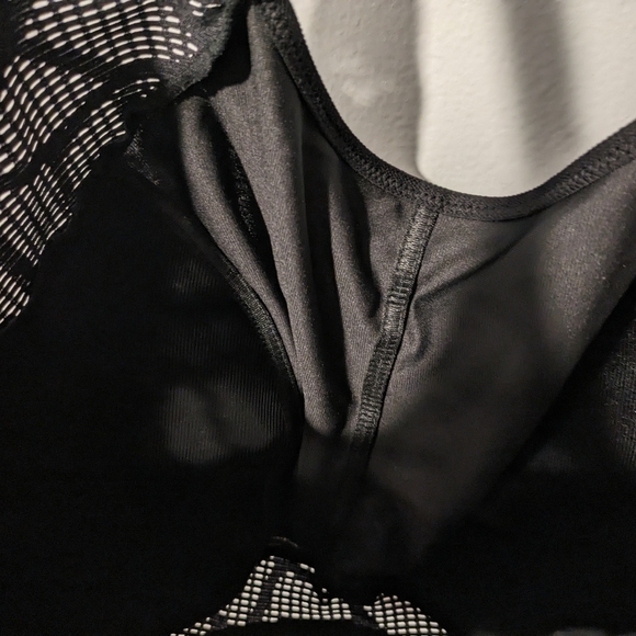 Glamorise Black No-Sweat Mesh Wirefree Sports Bra Size 40H - Picture 11 of 13